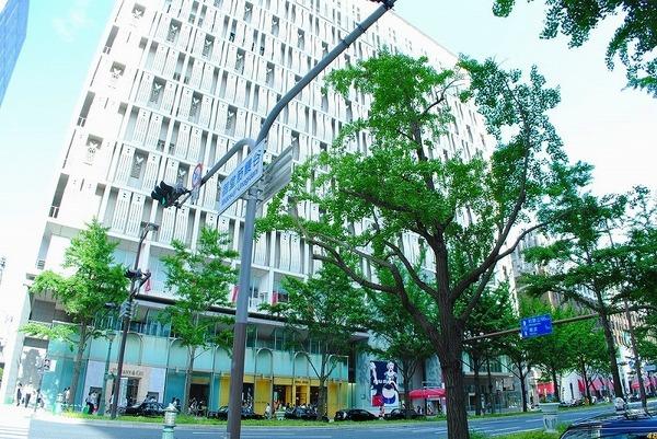 大丸心斎橋店南館：644m