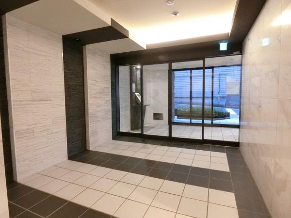 プレサンス松屋町グレース（905） エントランス