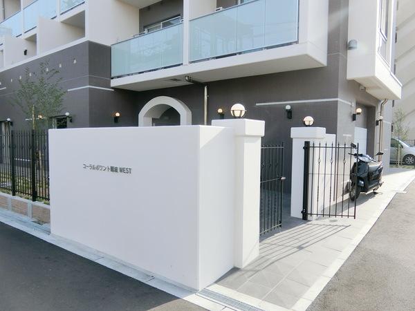 コーラルポワント難波WEST エントランス