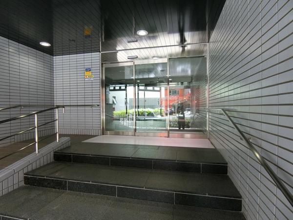 大手前セントポリア（706） エントランス
