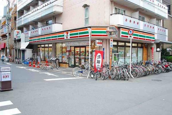 セブンイレブン大阪日本橋3丁目店：69m