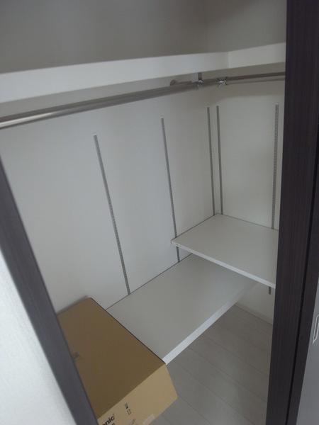 クリスタルエグゼ南堀江（204） 収納
