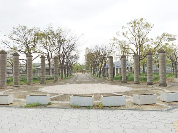 浪速公園：252m