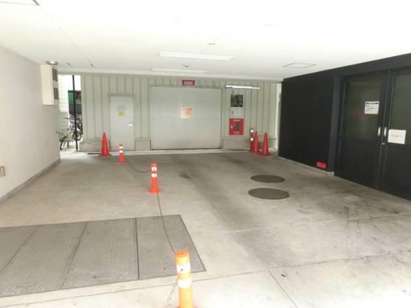 ルネ日本橋アネーロ 駐車場