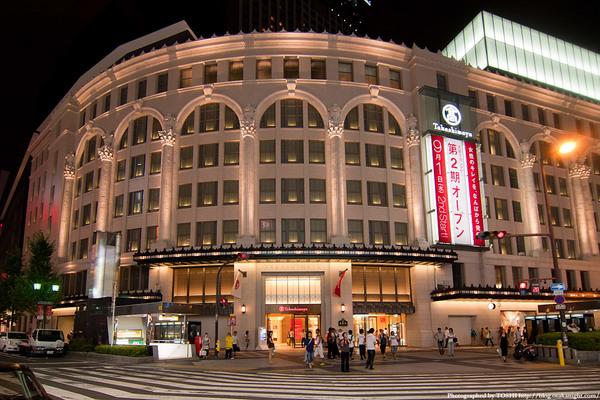 タカシマヤ大阪店：1691m