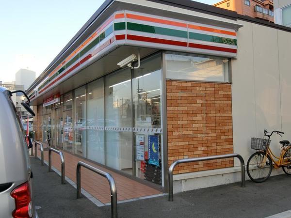 セブンイレブン大阪川口2丁目店：94m