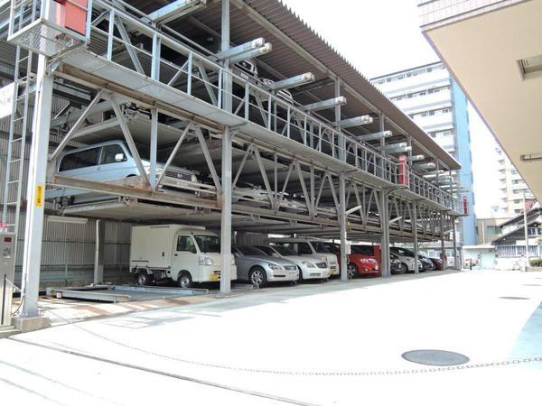 パレーシャル難波（805） 駐車場
