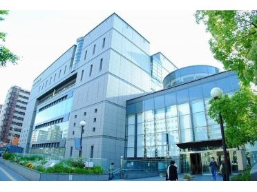 大阪市立中央図書館：1332m