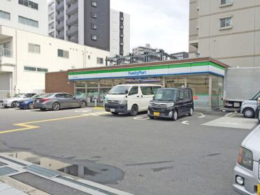 ファミリーマート浪速塩草店：242m