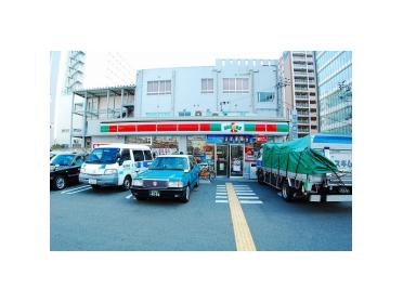 サンクス大国町駅前店：101m