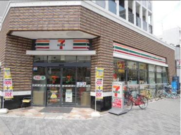 セブンイレブン大阪南堀江1丁目店：65m