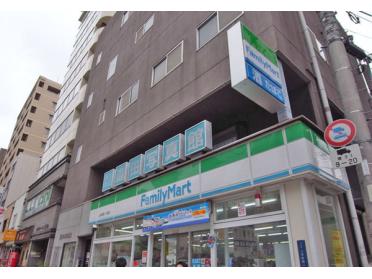 ファミリーマート大国町店：93m