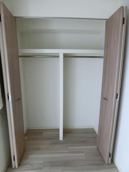 プレサンス松屋町グレース（905） 収納