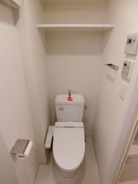プレサンス松屋町グレース（905） トイレ