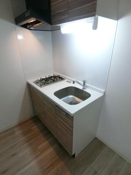 プレサンス松屋町グレース（905） キッチン