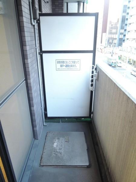 ディナスティ松屋町（703） バルコニー
