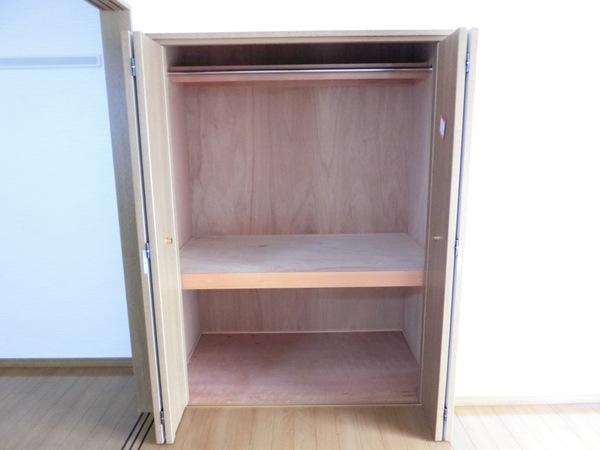 ロジュマン浪速（804） 収納