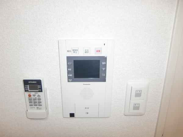 エステムプラザ難波ＷＥＳＴリバークロス（1402） セキュリティ