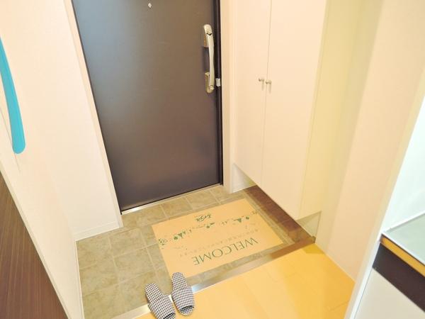 ダイドーメゾン大阪北堀江（802） 玄関