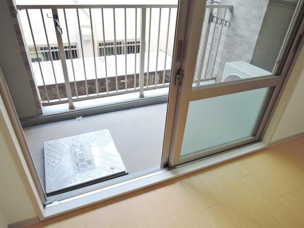 ダイドーメゾン大阪北堀江（802） バルコニー