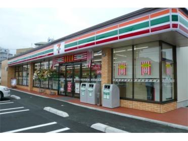 ｾﾌﾞﾝｲﾚﾌﾞﾝ ﾊｰﾄｲﾝJR加古川駅南口店：208m