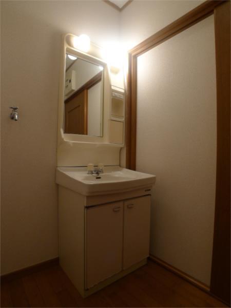 ミレニアムヴィレッジ 部屋画像