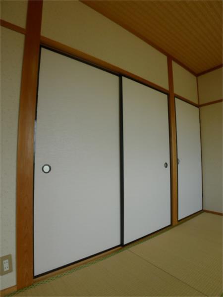 ミレニアムヴィレッジ 収納
