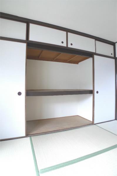 サンライズ高砂４号棟 収納