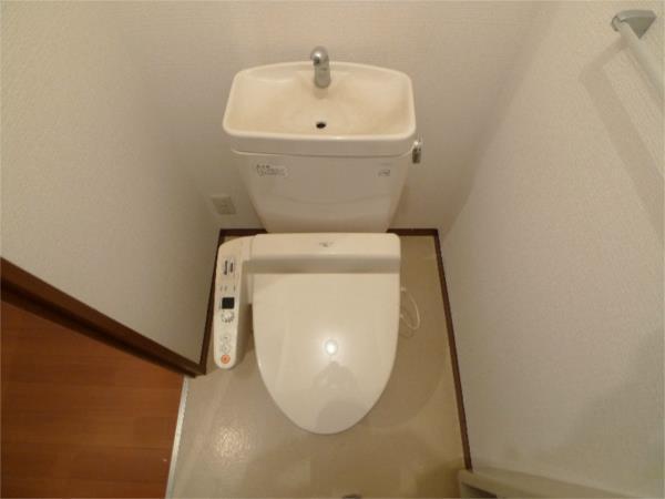 シャーメゾン六分一Ｂ棟 トイレ