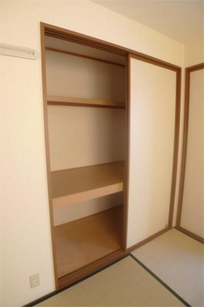 23番館　Ａ棟 収納