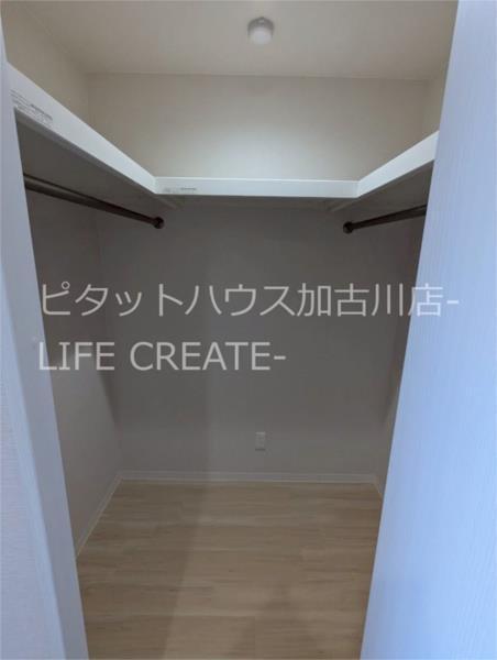 エクセレント宝殿２号棟 収納