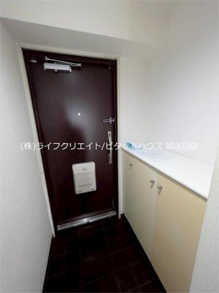 シャルヴィ加古川 玄関