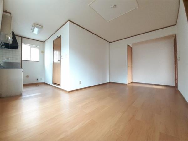 オマージュ壱番館 リビング