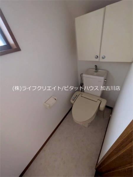 加古川市神野町西条貸家 トイレ