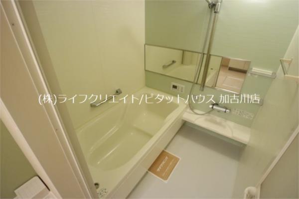 しんでれら・円山　B棟 バス／シャワー