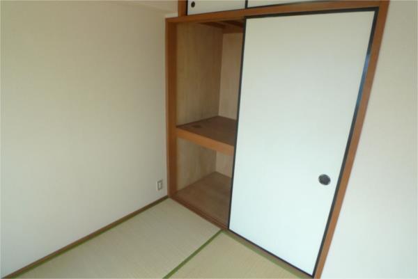 ベネフィス粟津（403） 収納