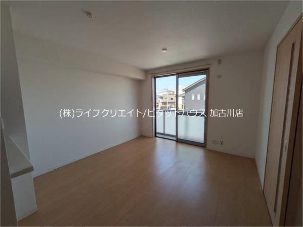 加古川市野口町水足アパート リビング