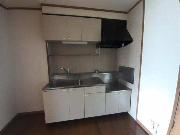 クインシィー８ キッチン