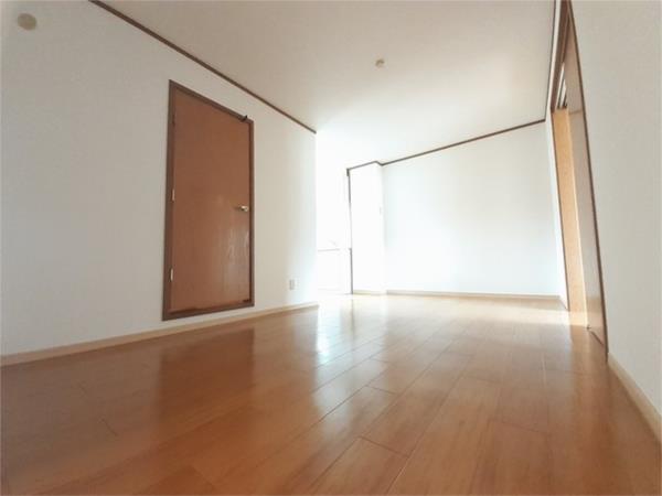 ジュアン参番館 リビング