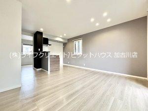 ビラ　南山 リビング