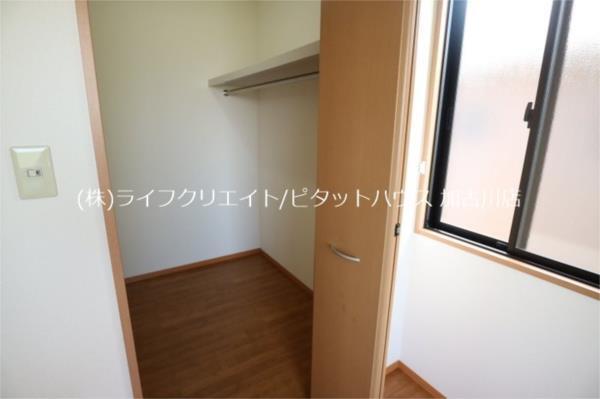 加東市上中アパート 収納