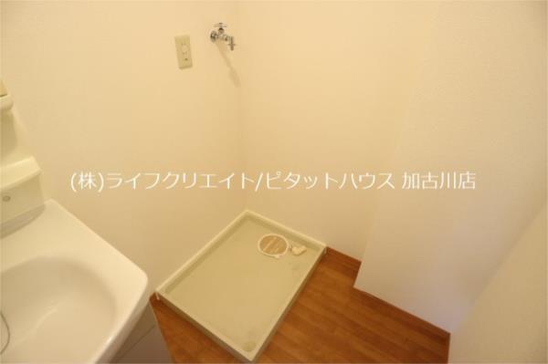 加東市上中アパート その他