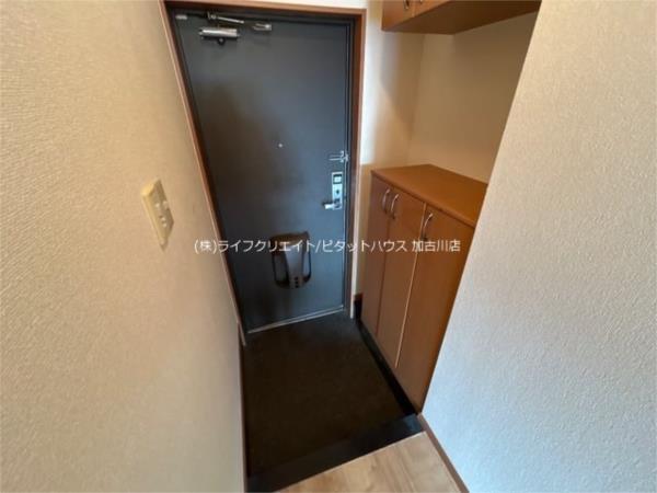 フェイバリット（101） 玄関
