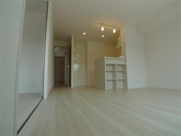 加古川市加古川町稲屋アパート リビング