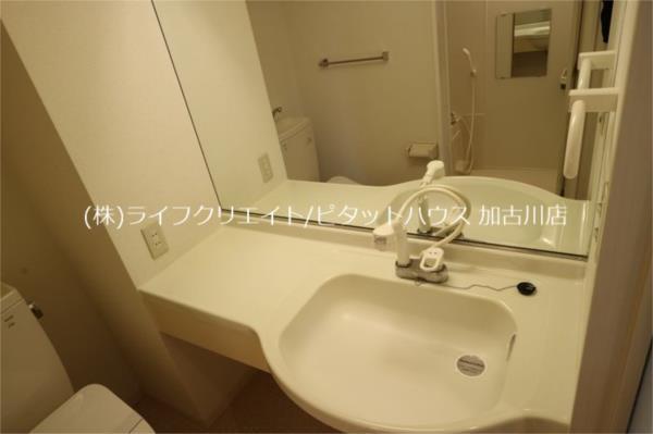 ローズガーデン 部屋画像