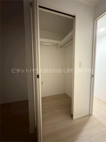 リバーサイドK 収納