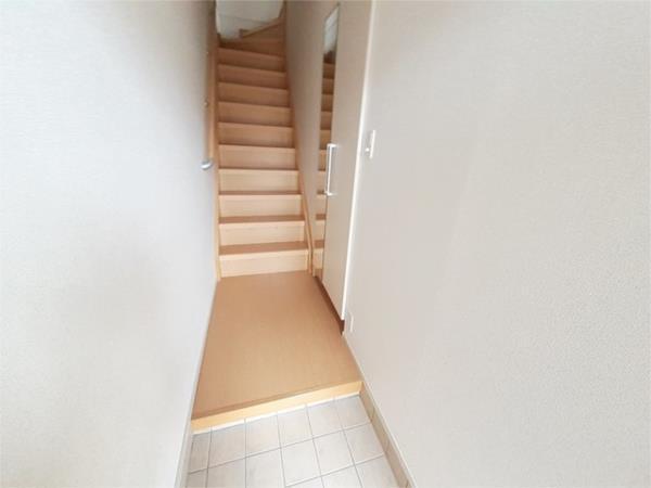 プロムナード壱番館 玄関
