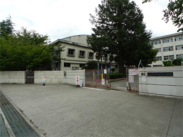 氷丘南小学校：2013m