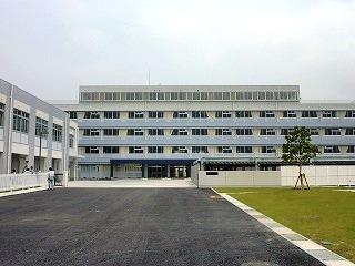 小野市立小野中学校：785m
