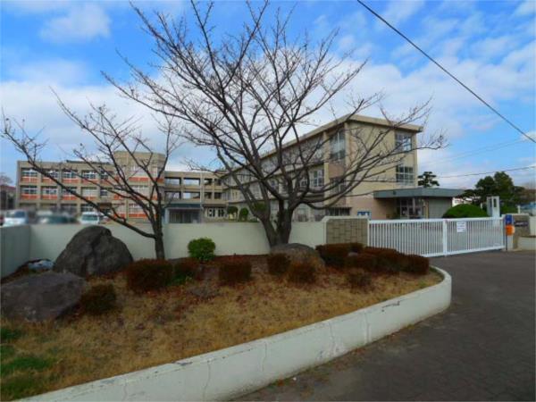 加古川市立平岡小学校：958m